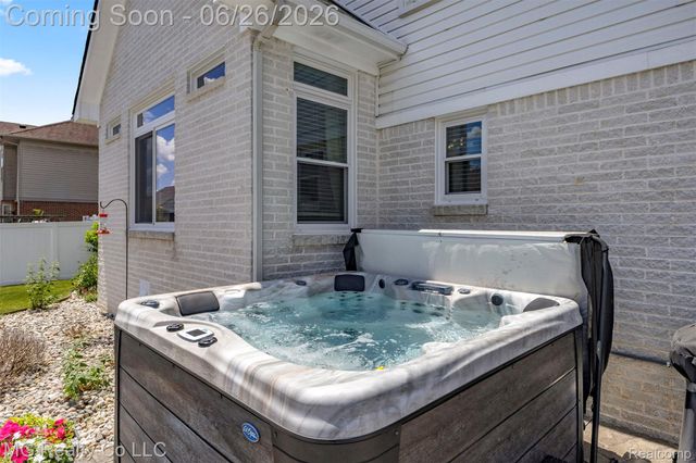 25803 Brookview Boulevard, Brownstown Charter Township, MI 48134