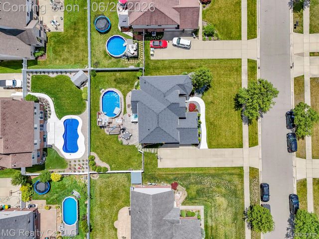 25803 Brookview Boulevard, Brownstown Charter Township, MI 48134