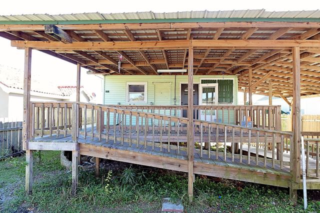 2122 Highway 182 Highway, Raceland, LA 70394