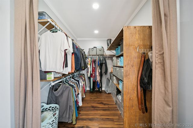 1327 W Davis, Nowata, OK 74048