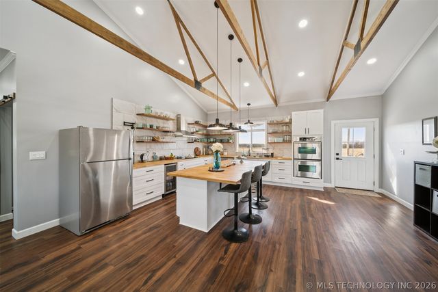 1327 W Davis, Nowata, OK 74048