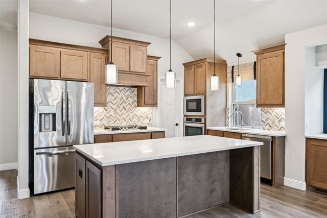 121 Emperor Oak Court, Balch Springs, TX 75181