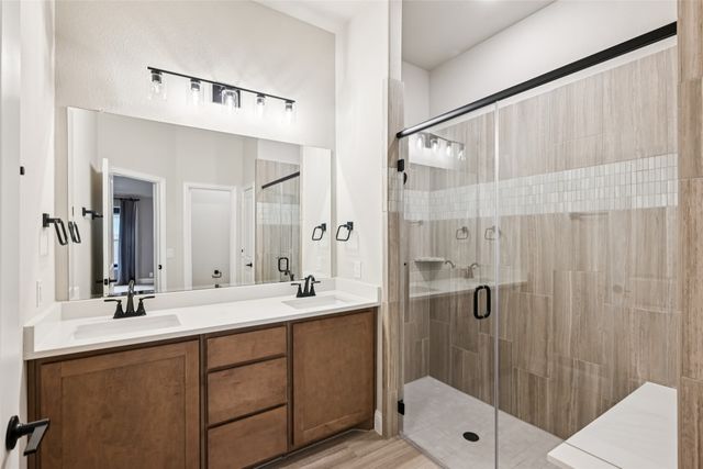 121 Emperor Oak Court, Balch Springs, TX 75181