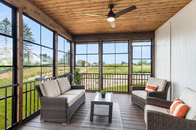 4944 Parkside Circle, Eagan, MN 55124