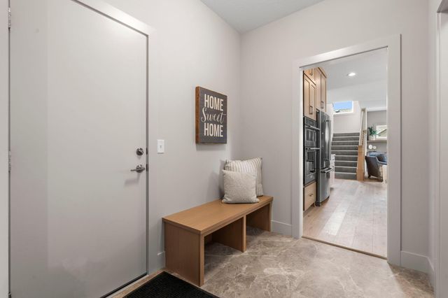 4944 Parkside Circle, Eagan, MN 55124