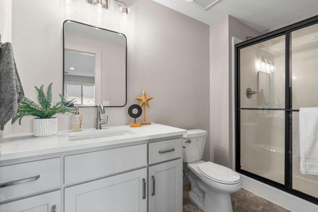 4944 Parkside Circle, Eagan, MN 55124