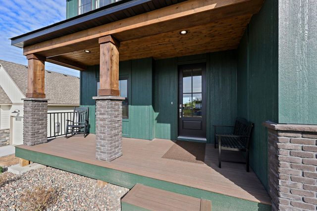 4944 Parkside Circle, Eagan, MN 55124