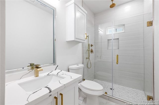 1300 N Abesam Avenue, Edinburg, TX 78541