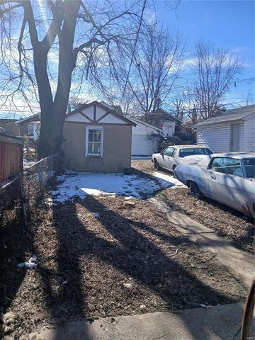 1018 N Hornsby, St Louis, MO 63147