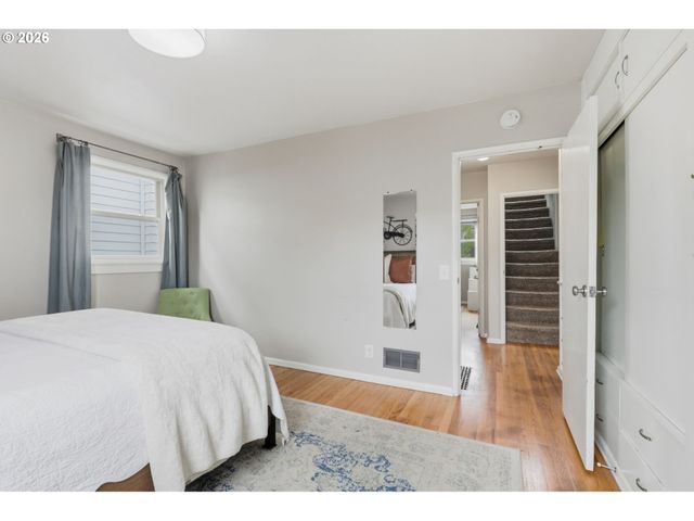 7232 Se STEELE St, Portland, OR 97206