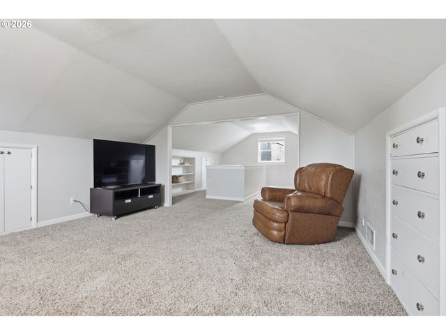 7232 Se STEELE St, Portland, OR 97206