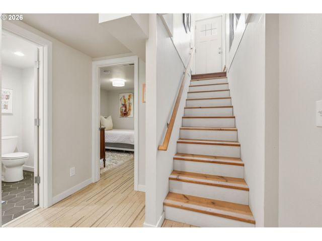 7232 Se STEELE St, Portland, OR 97206