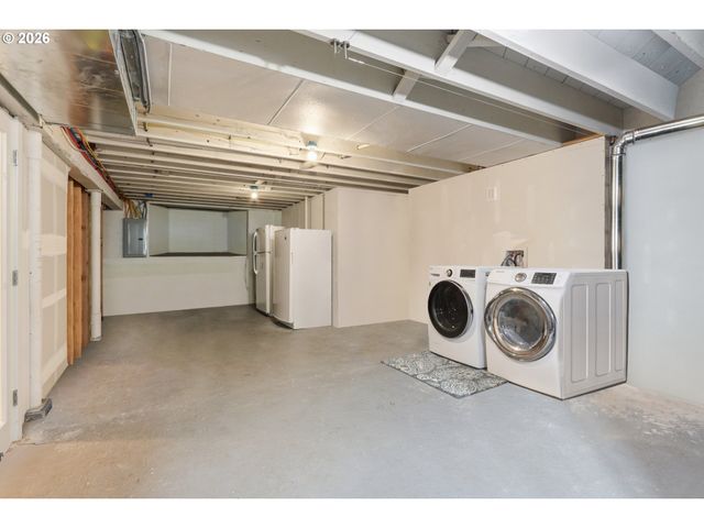 7232 Se STEELE St, Portland, OR 97206