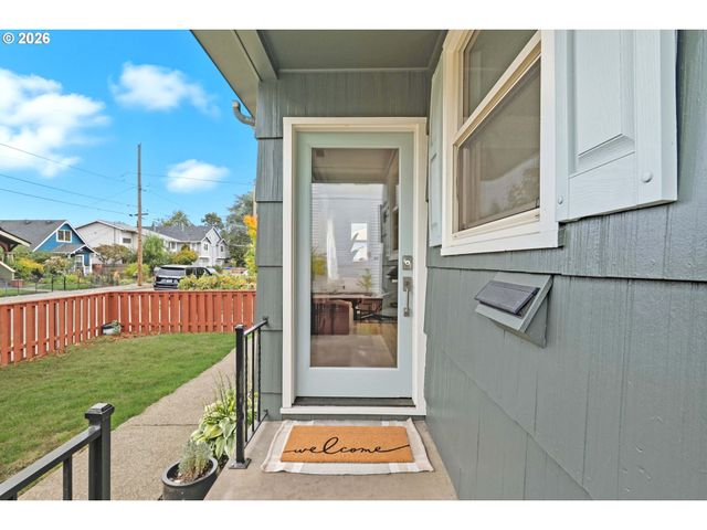 7232 Se STEELE St, Portland, OR 97206