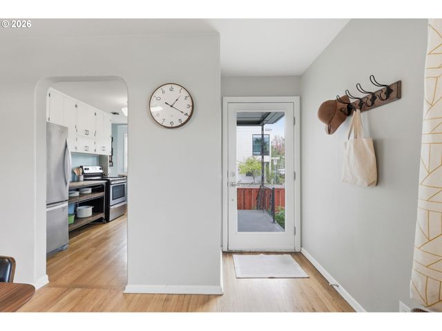 7232 Se STEELE St, Portland, OR 97206