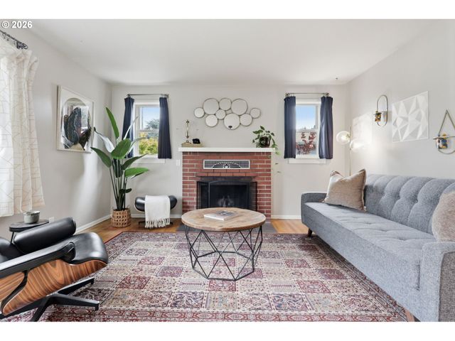 7232 Se STEELE St, Portland, OR 97206