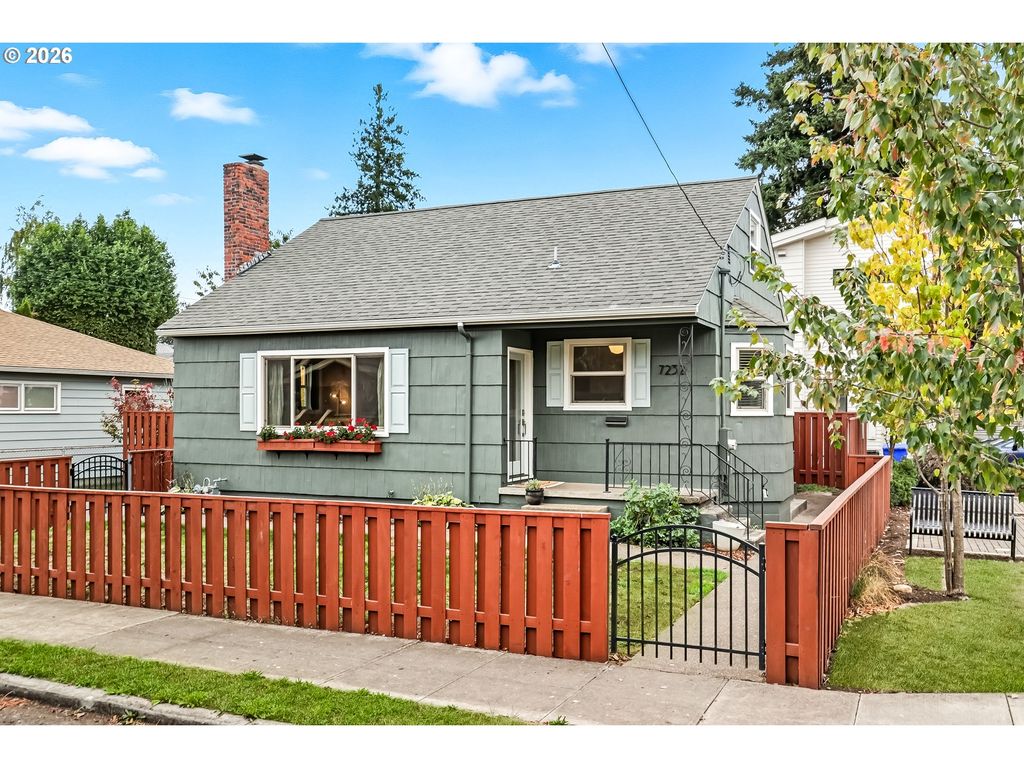 7232 Se STEELE St, Portland, OR 97206