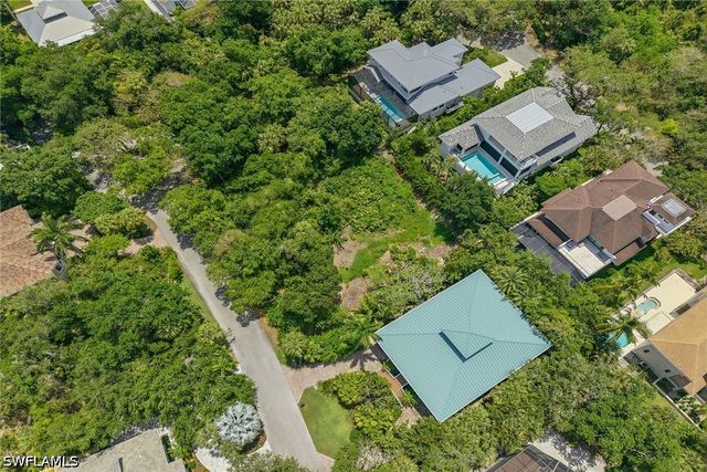 375 Gumbo Limbo LN, Marco Island, FL 34145