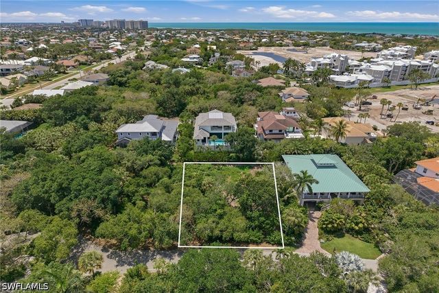 375 Gumbo Limbo LN, Marco Island, FL 34145