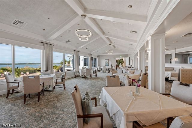 375 Gumbo Limbo LN, Marco Island, FL 34145