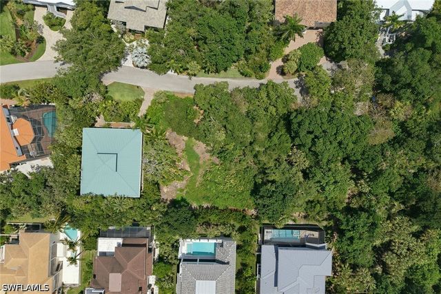 375 Gumbo Limbo LN, Marco Island, FL 34145
