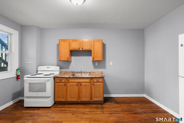 38 Beacon Street 38B1, Hartford, CT 06053
