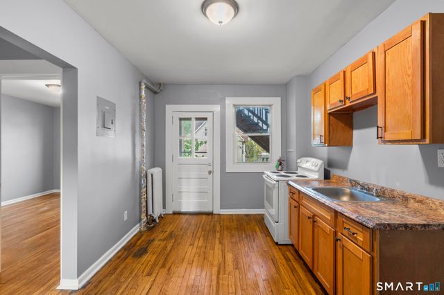 38 Beacon Street 38B1, Hartford, CT 06053