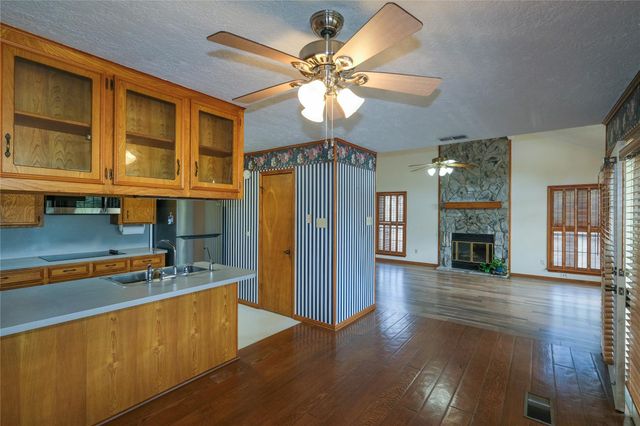 5463 County Road 961, Brazoria, TX 77422