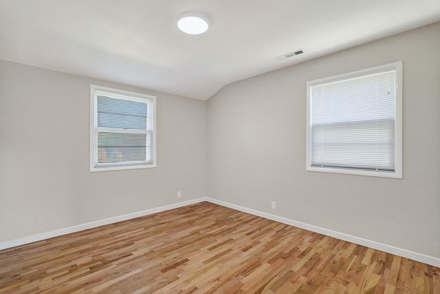 856 W 14th Street, Medford, OR 97501