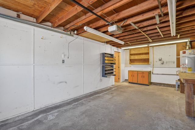 856 W 14th Street, Medford, OR 97501