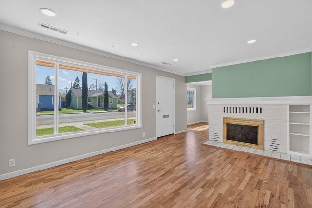 856 W 14th Street, Medford, OR 97501