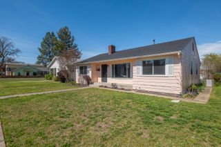 856 W 14th Street, Medford, OR 97501
