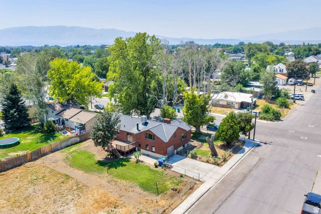 390 N 300 E, Lehi, UT 84043