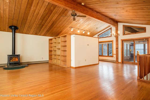 260 S Side Drive, Oneonta, NY 13820