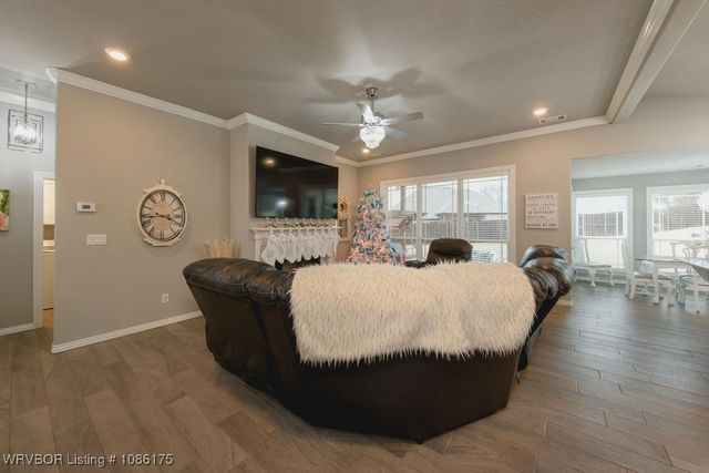 2823 Marissa Court, Van Buren, AR 72956