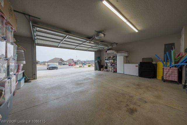 2823 Marissa Court, Van Buren, AR 72956