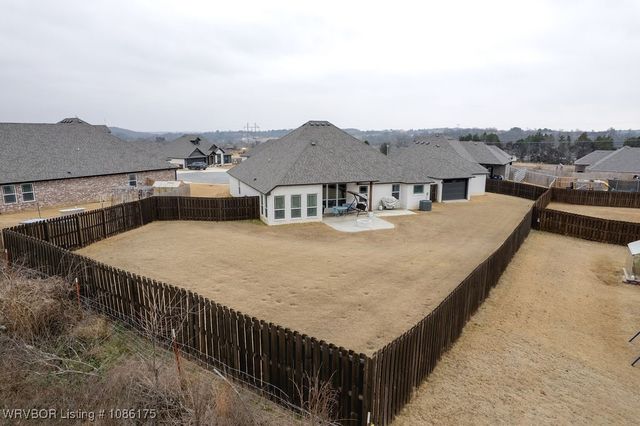 2823 Marissa Court, Van Buren, AR 72956