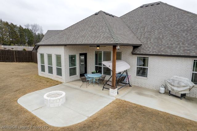 2823 Marissa Court, Van Buren, AR 72956