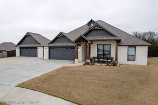 2823 Marissa Court, Van Buren, AR 72956