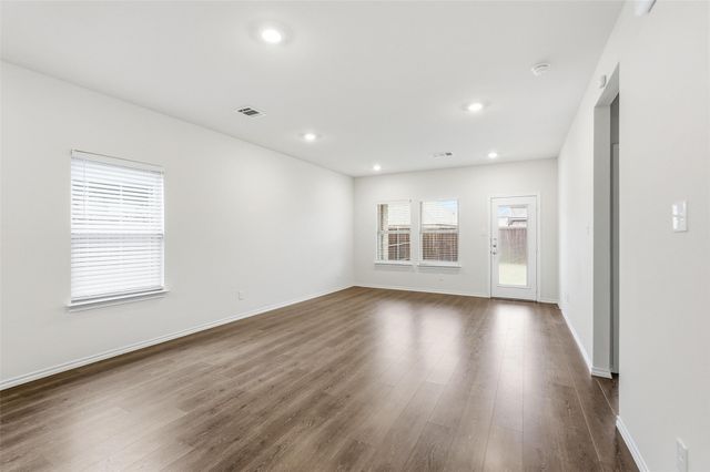 3233 Perman Drive, Mesquite, TX 75126