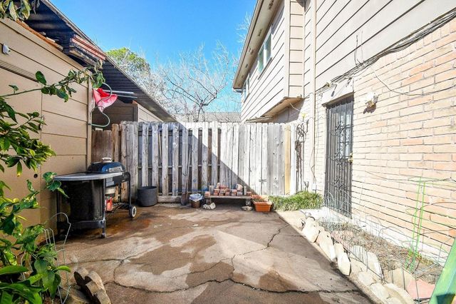 7136 Crownwest Street 7136, Houston, TX 77072