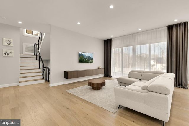 14051 ESWORTHY RD, Darnestown, MD 20874