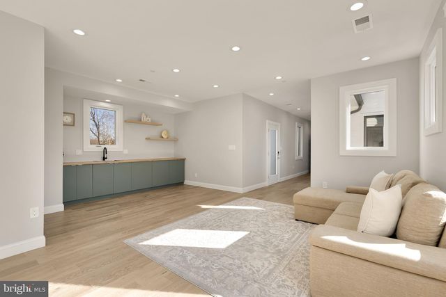 14051 ESWORTHY RD, Darnestown, MD 20874