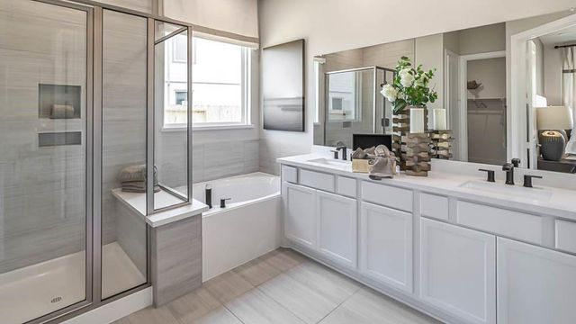9718 Yaletzi Gardens Street, Richmond, TX 77407