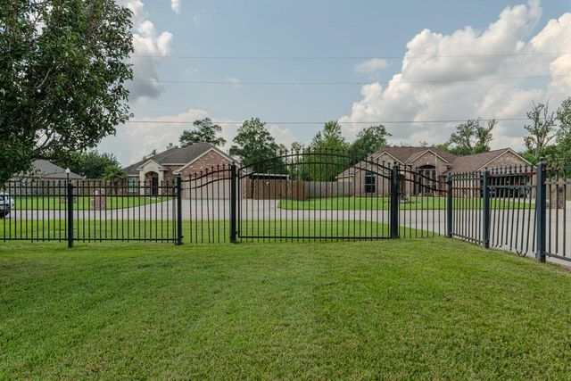 193 Donald Street, Bridge City, TX 77611