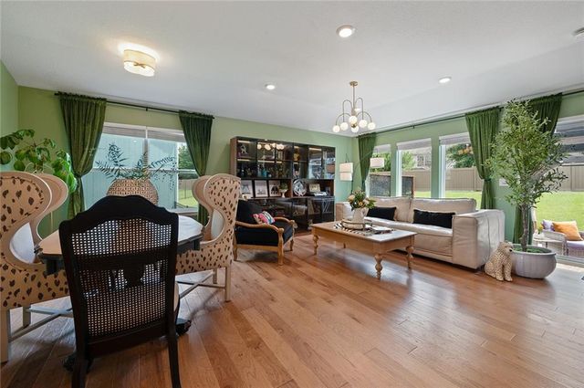 9013 SW 9th Street, Lee's Summit, MO 64064