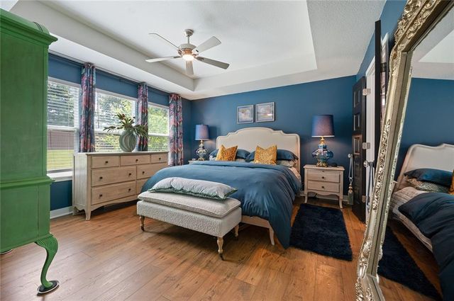 9013 SW 9th Street, Lee's Summit, MO 64064