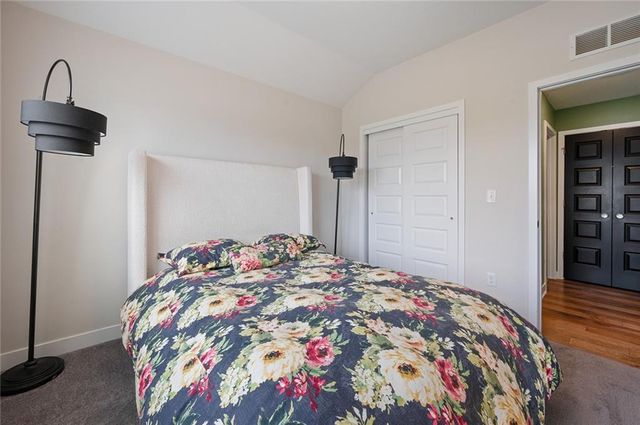 9013 SW 9th Street, Lee's Summit, MO 64064