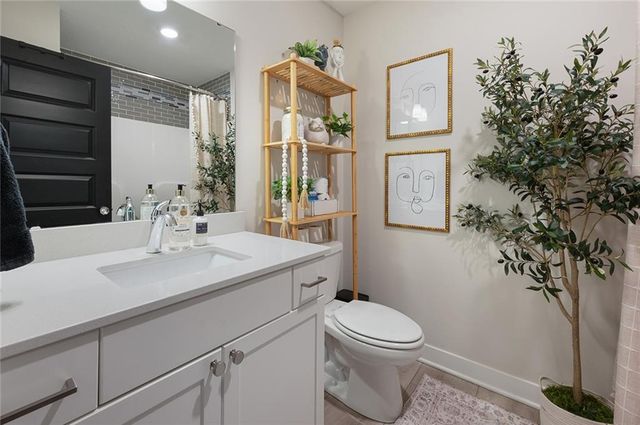 9013 SW 9th Street, Lee's Summit, MO 64064