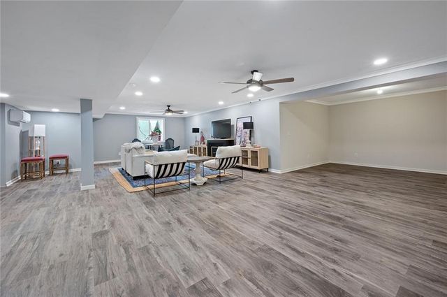 9013 SW 9th Street, Lee's Summit, MO 64064